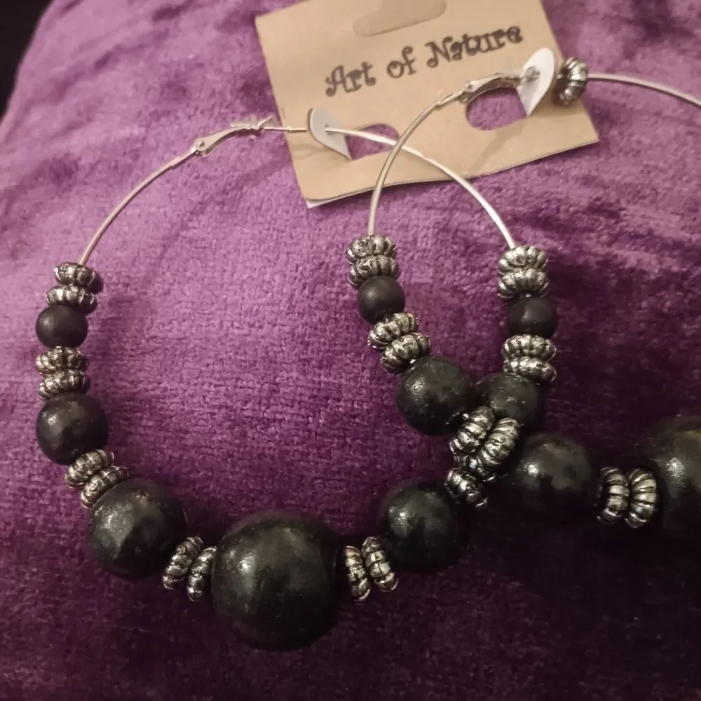 !!NWT Art of Nature Large Hoop Beaded Earrings